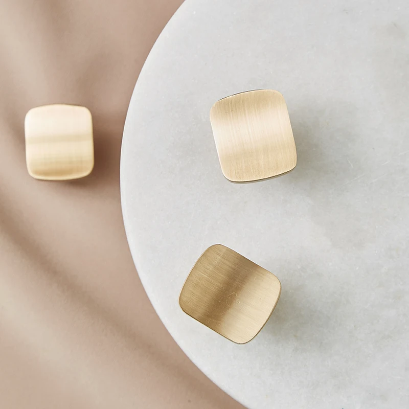 Beicai Moderne Massivmessing-Schrank- und Küchenknöpfe, Goldene Möbelgriffe für Schubladen, Kommoden, Schränke und Schranktüren - 1er-Pack – Detail 4