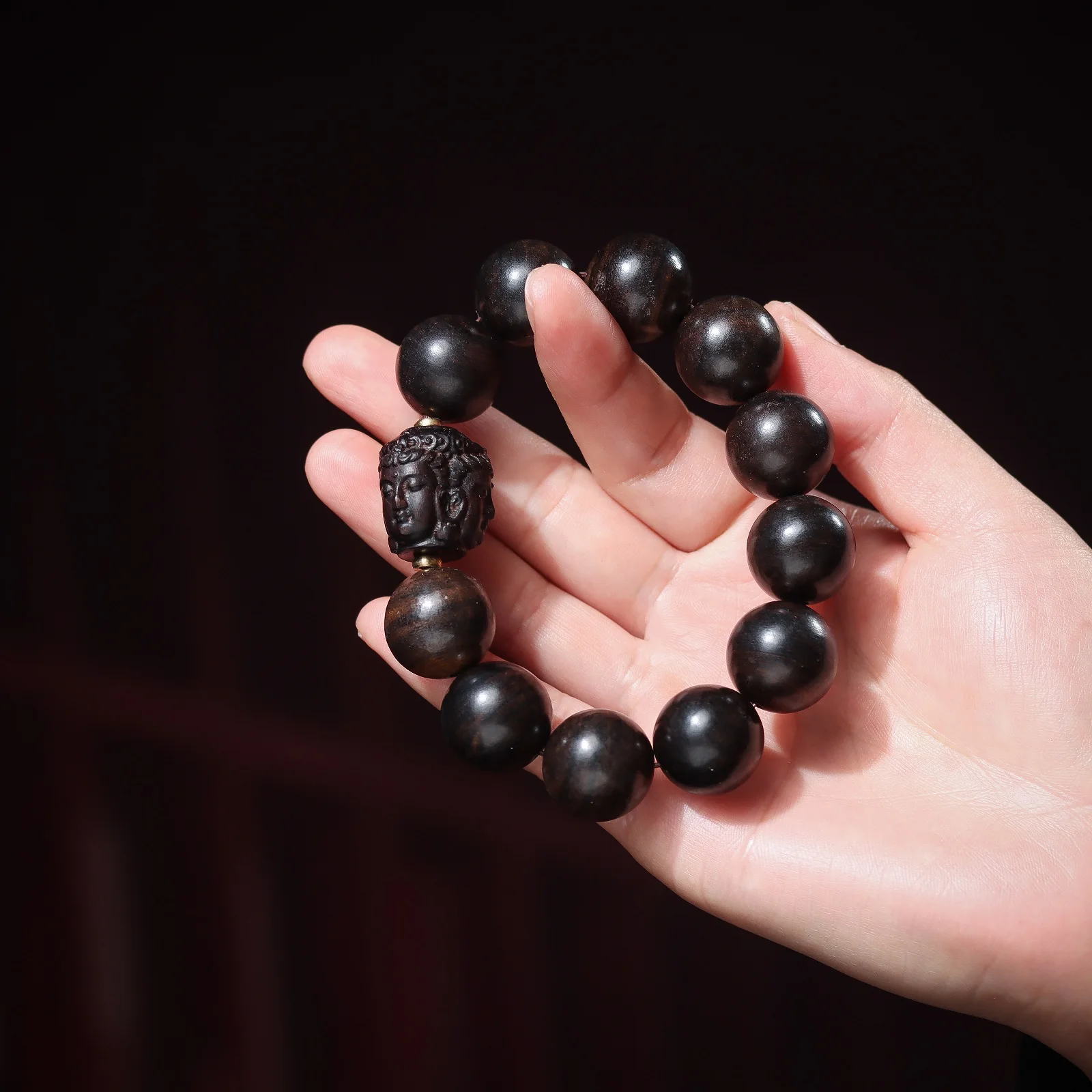 

Wood-carved Three-sided Guanyin Bodhisattva Bracelet Tara Buddhist Beads Handheld Artsy Object Car Pendant Gear