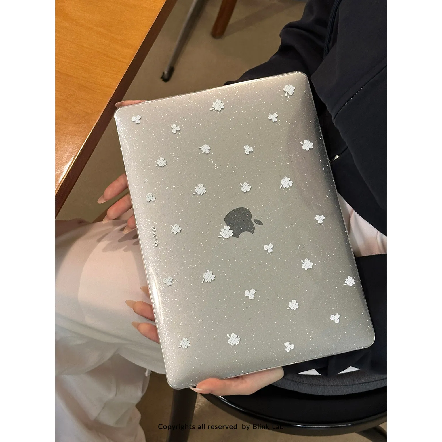 White Lucky Clover Glitter Durable Laptop Case For Macbook Air 13.6 M4 NEO 15 M3 Hard Cover For Mac Book Pro 13 M1M2 14 M4 M5 16