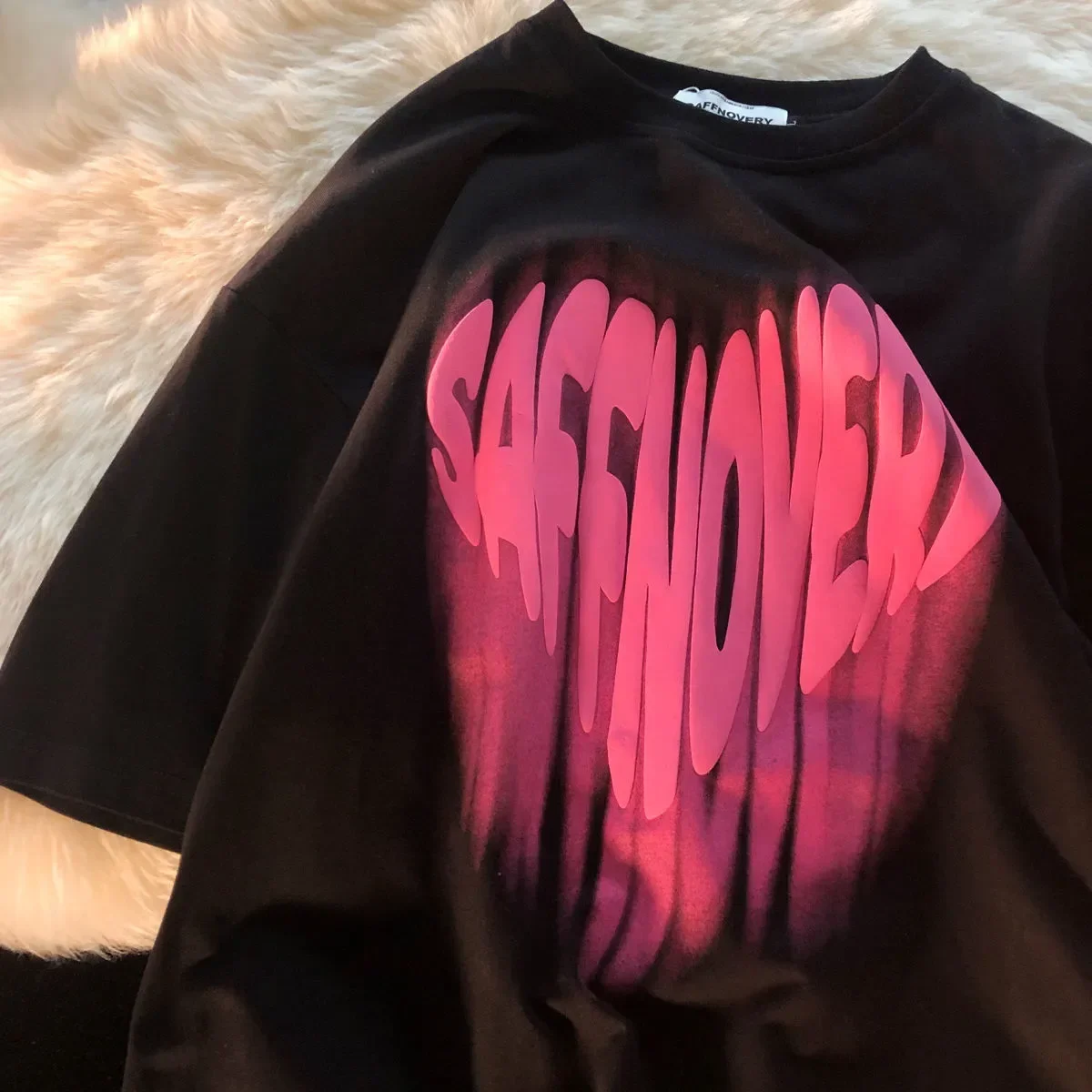 Camisetas con estampado de dibujos animados para mujer, camiseta informal Harajuku con gráfico de manga corta y corazón bonito de gran tamaño para