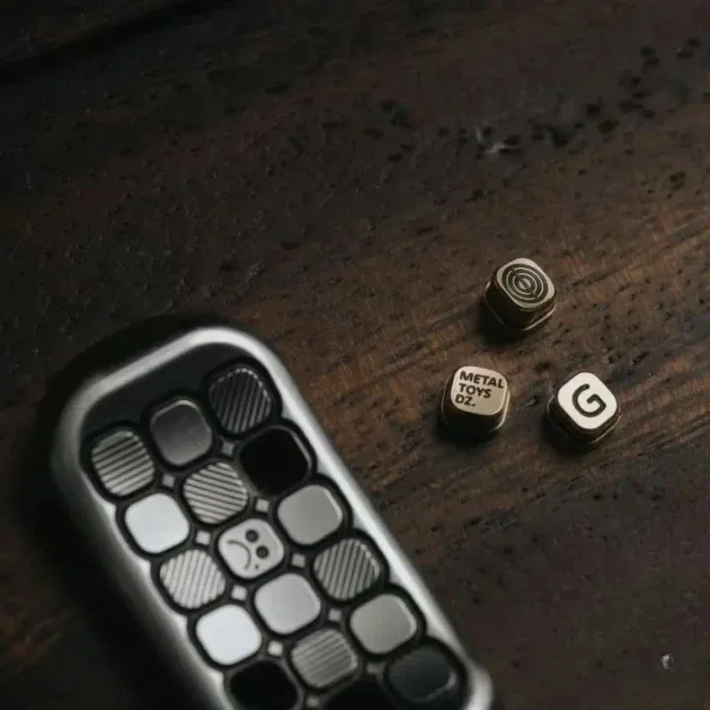 Jouets en métal Dz Top-G, Structure de Machine, curseur de poussée bleu titane, Fidget Spinner en métal, jouet d'anxiété