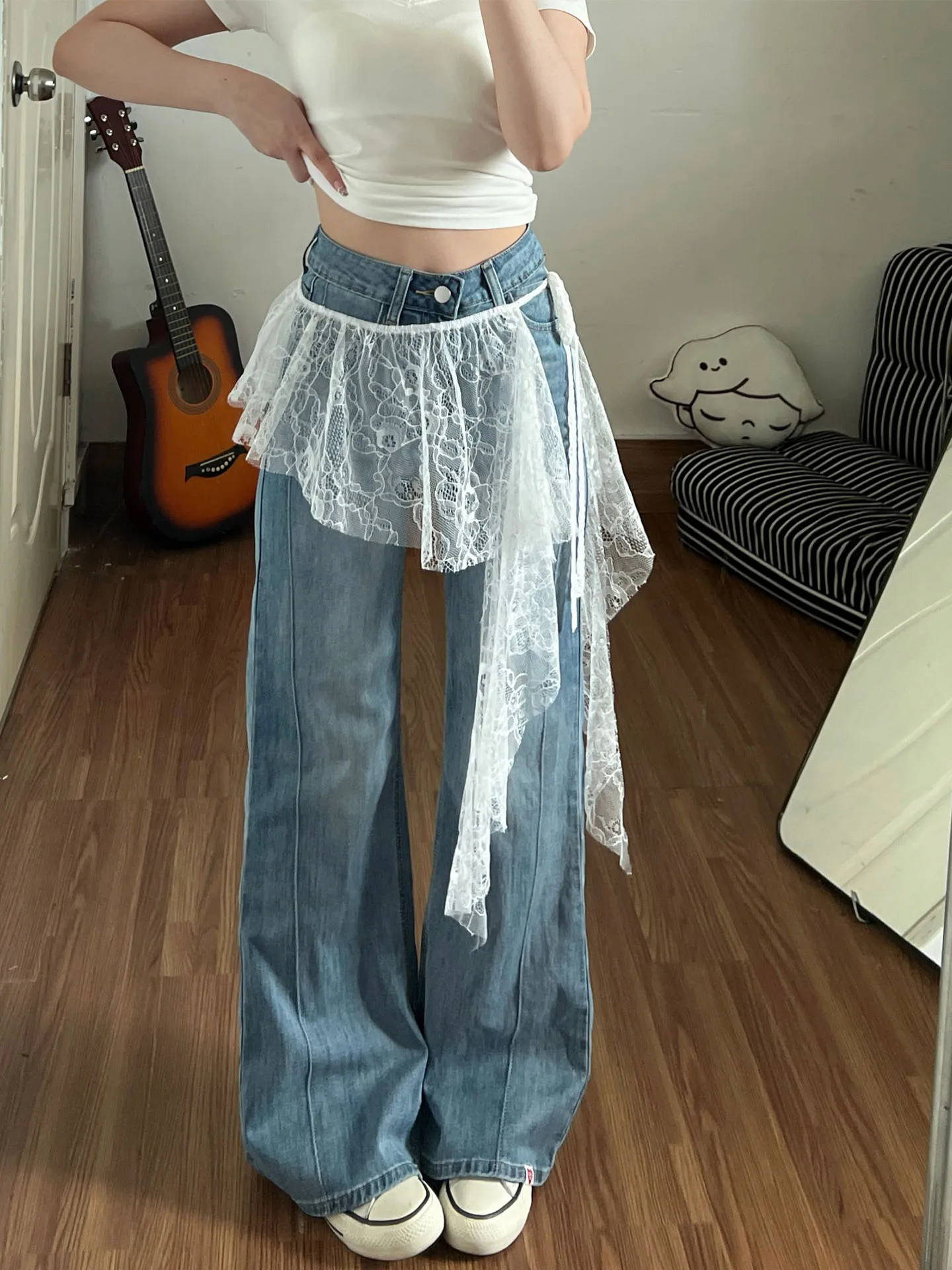 

High Waist Bell Bottom Jeans Women's Spring 2026 New Style Lace Splicing Design Slimming Effect Versatile Cleanfit Wide Leg P...