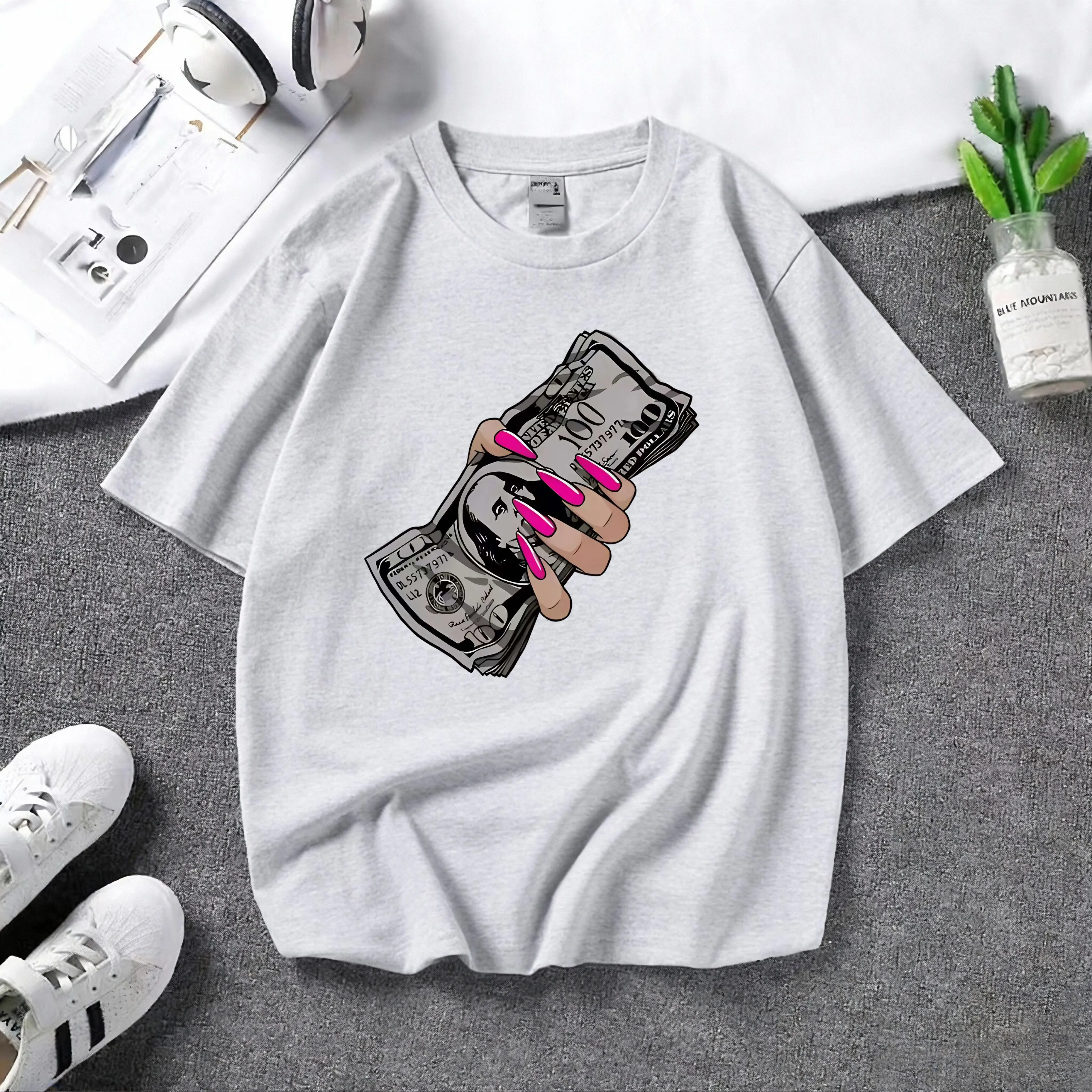 

Simple and versatile men's T-shirts, women's T-shirts, breathable and not stuffy T-shirts