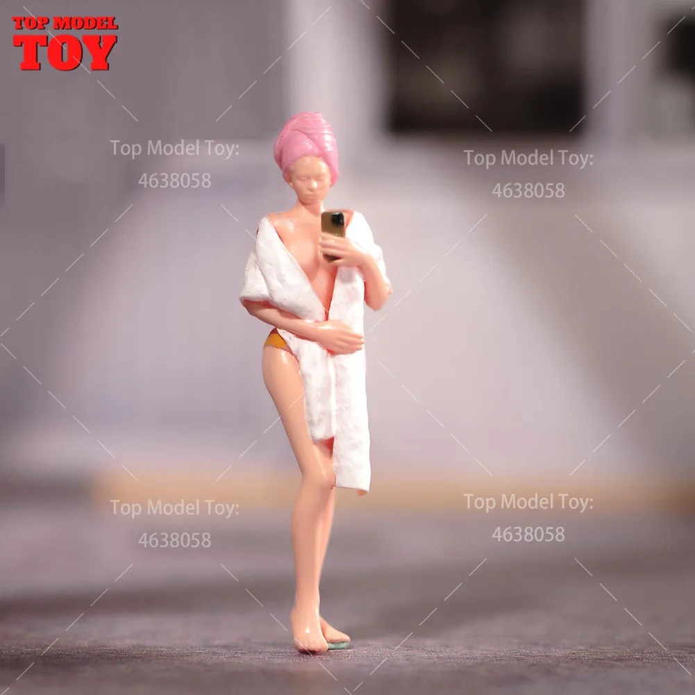 Painted Miniatures 1/64 1/87 1/43 Bathing Beauty Taking Selfies Model Female Scene Props Figures Unpainted For Cars Vehicle Toy