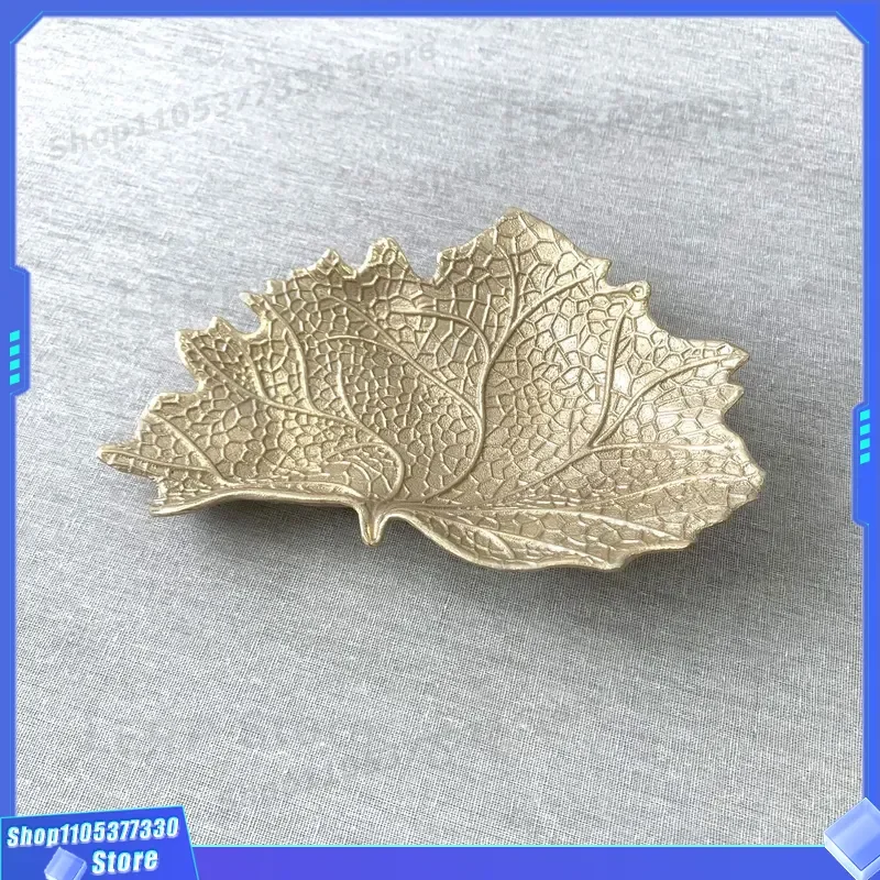 Luxury Brushed Copper Fruit Plate Creative Leaf Design for Villa Hotel Model Room Soft Decoration Restaurant Tableware