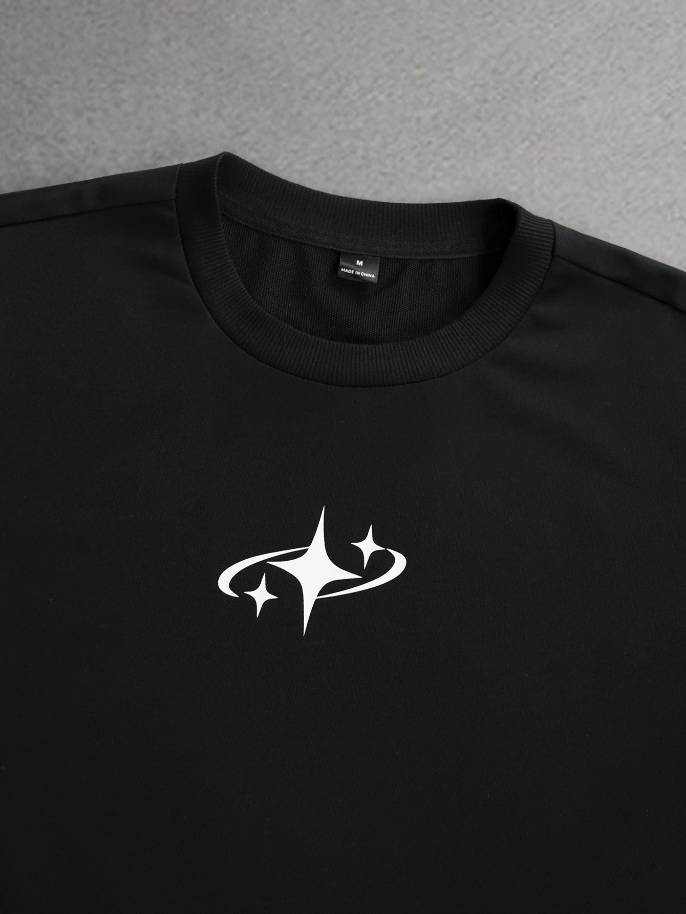 Herren- und Damen-T-Shirt mit Langen Ärmeln, Zweiteiliger Optik, Stern-Logo, Kursivdruck, Mehrlagiger Rundhalsausschnitt, Y2K Hip-Hop Streetwear, Oversized-Top – Detail 6