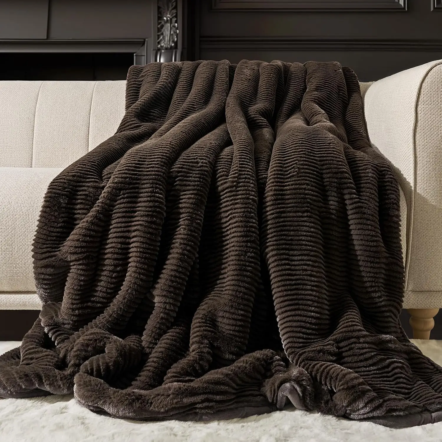 Ultra Soft Faux Fur Throw Blanket for Couch, 920GSM Fluffy Plush Warm Fuzzy Throw, Dark Brown 60''x80''