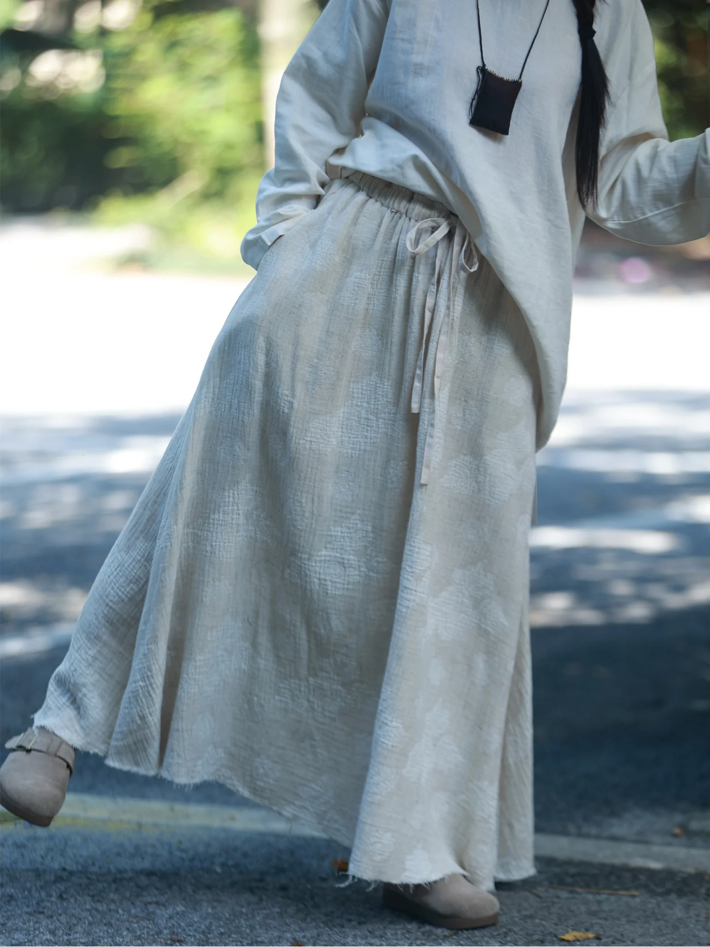 

Повседневная хлопково-льняная юбка трапециевидной формы с чайным цветком, длинная юбка с вышивкой, универсальная художественная атмосфера, свободная посадка...