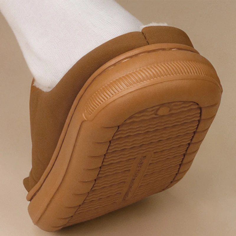 قصيرة أفخم اللمحة تو النعال للنساء فو الجلد المدبوغ سميكة القاع نِعال من الفراء امرأة شتاء 2025 داخلي الراحة أحذية المنزل الدافئة