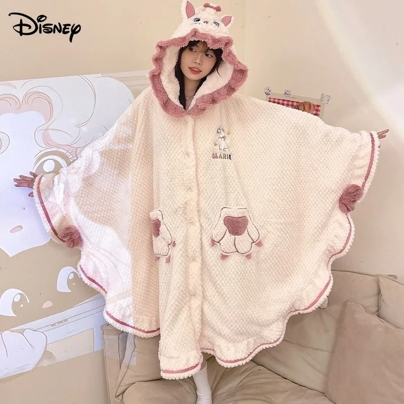 

Disney cute Marie Cat bathrobe for women, fashion and stylish for autumn and winter, versatile sweet casual and warm homewear