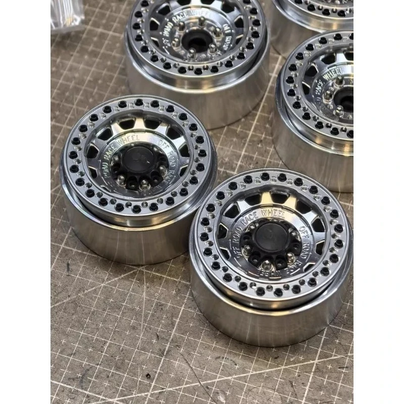 

for RGT LC79 EX86160 Crawler 1.9 Inch Metal Beadlock Rims Wheels Hub- Scale Alloy Wheels Upgrade Parts for 1/10 RC Crawler