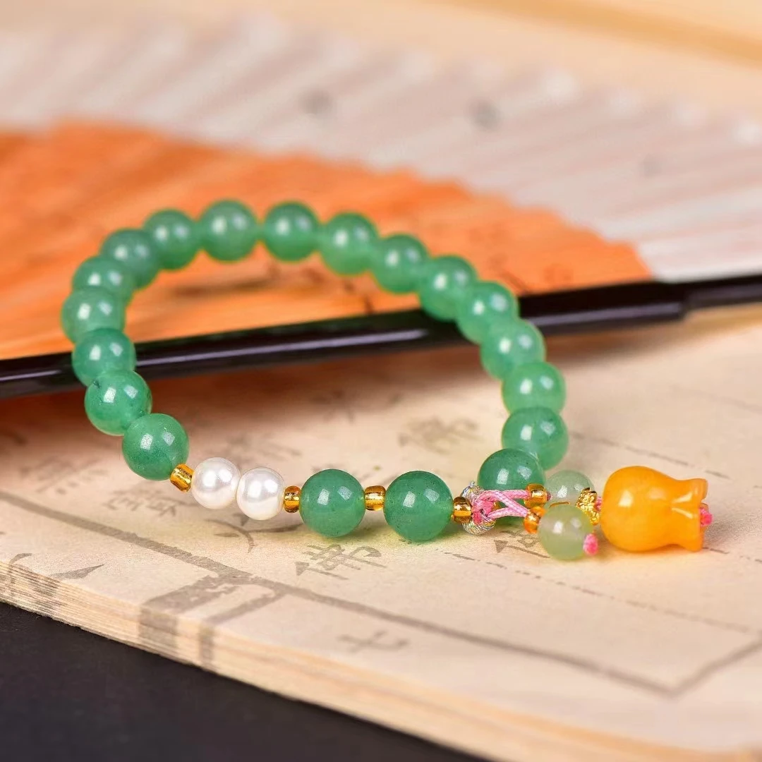 กำไลข้อมือหินลูกปัดทรงกลม Aventurine ขนาด8มม. สร้อยหินธรรมชาติของผู้หญิงเครื่องรางมีสไตล์สำหรับงานเลี้ยงสังสรรค์อัญมณี