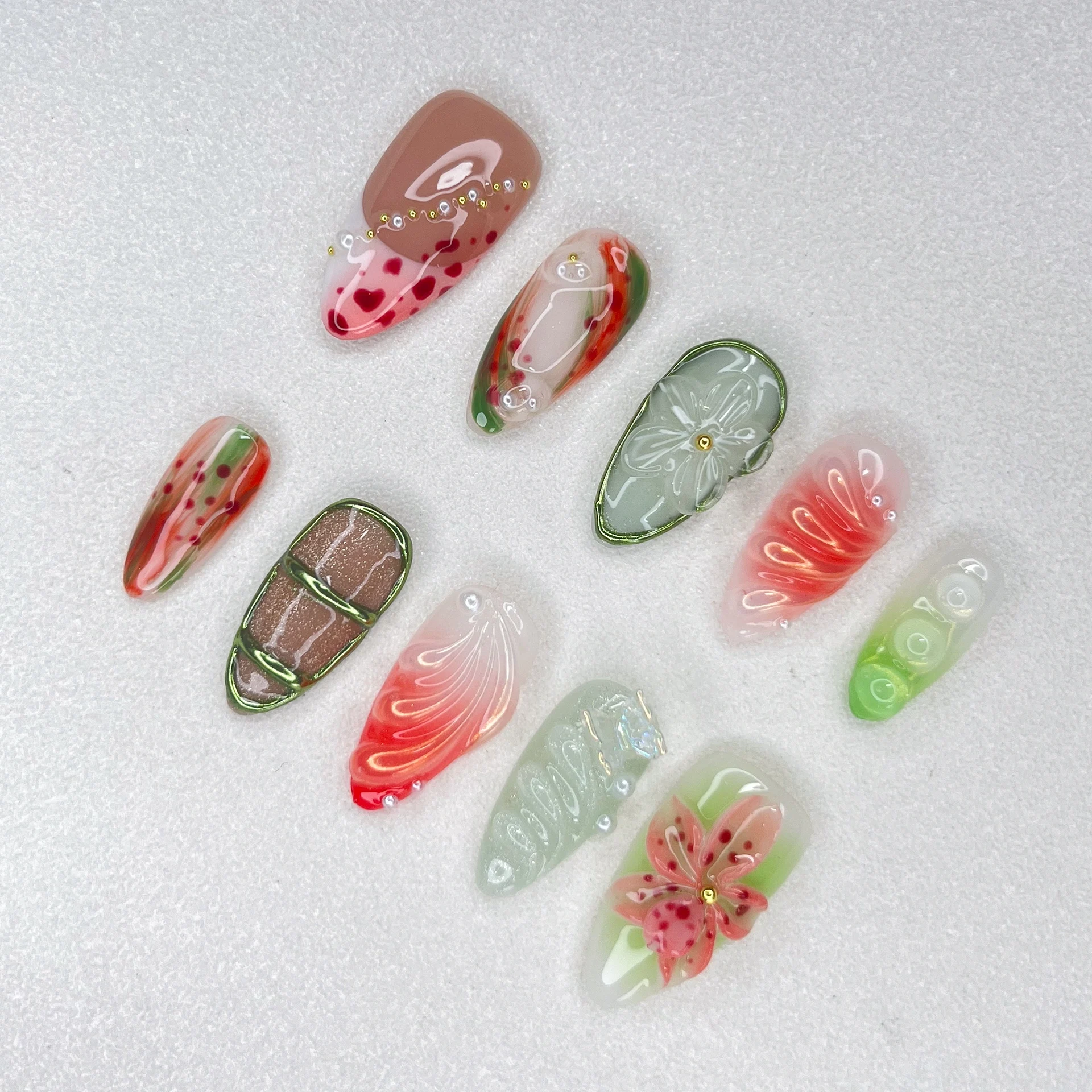 New Handmade Press on Nails Engraved Almond Length New Nail Art 3D Relief Styles Can Be Customized Floral Styles
