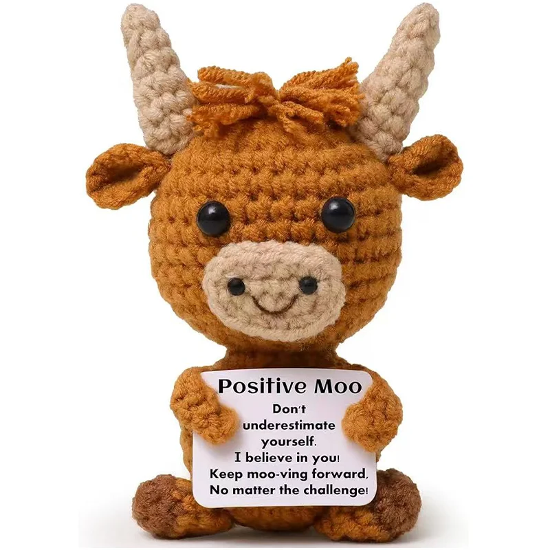Mini Vaca Highland de Peluche Tejida a Mano con Tarjeta Positiva Incluida, Muñeco Emocional de Ganchillo Creativo y Adorable para Estudiantes, Regalo Divertido de Navidad