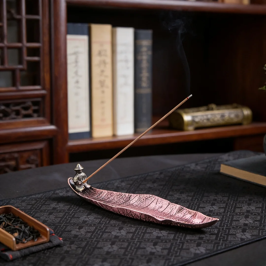 Traditional Japanese Incense Holder, Old Men Fishing Boat Design, Aromatherapy Ornament for Home Decor.