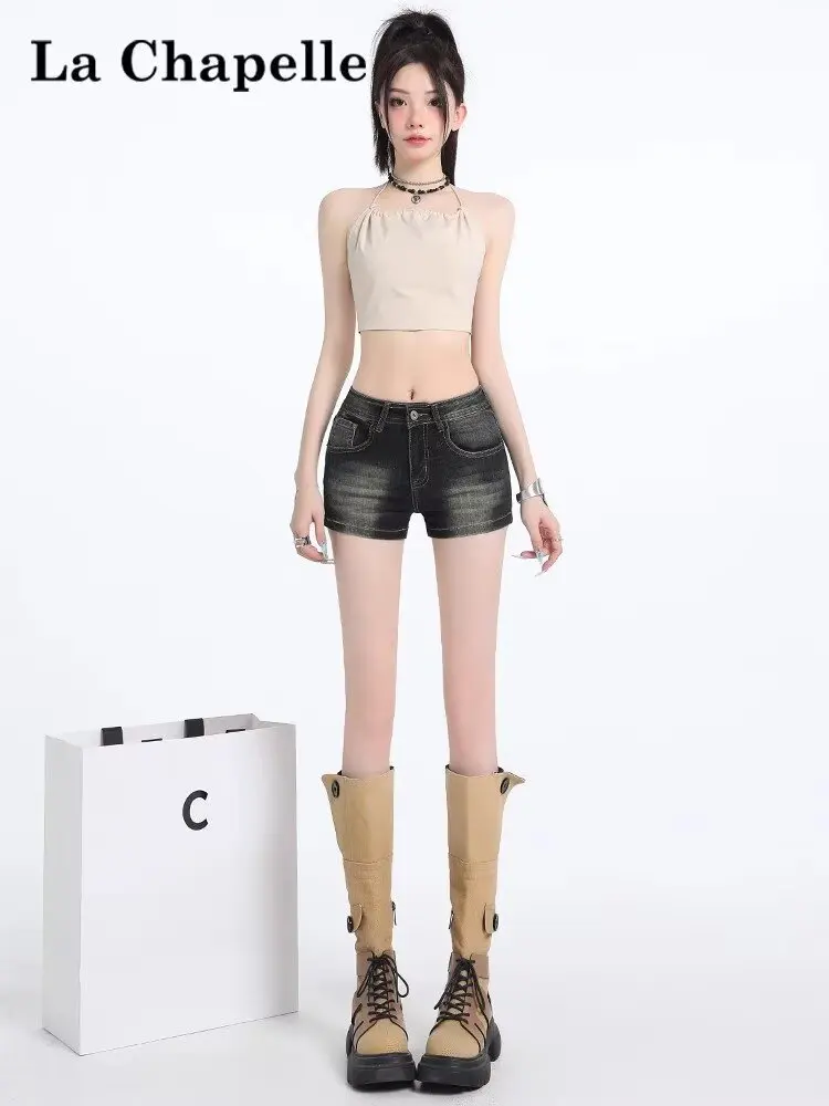ล้างกางเกงขาสั้นผ้ายีนส์เซ็กซี่ยืดหยุ่นเอวต่ําปุ่มคู่สีดําสําหรับชุดฤดูร้อนของผู้หญิง สาวเผ็ด ทรงเอตรงและเรียบง่าย