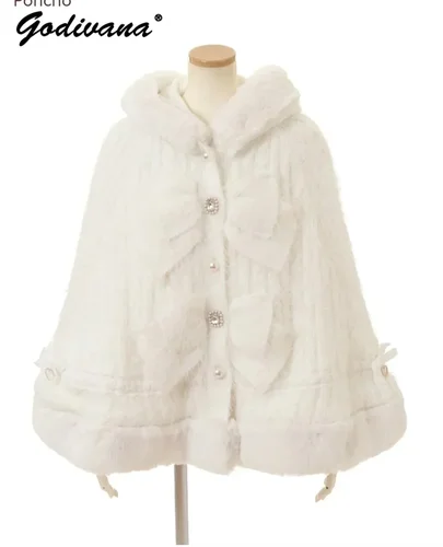 Imagen 1 del producto Capa de punto con capucha y cinta grande de doble capa para mujer, Ponchos japoneses suaves y gruesos, 3 colores, chaqueta cálida para otoño e invierno