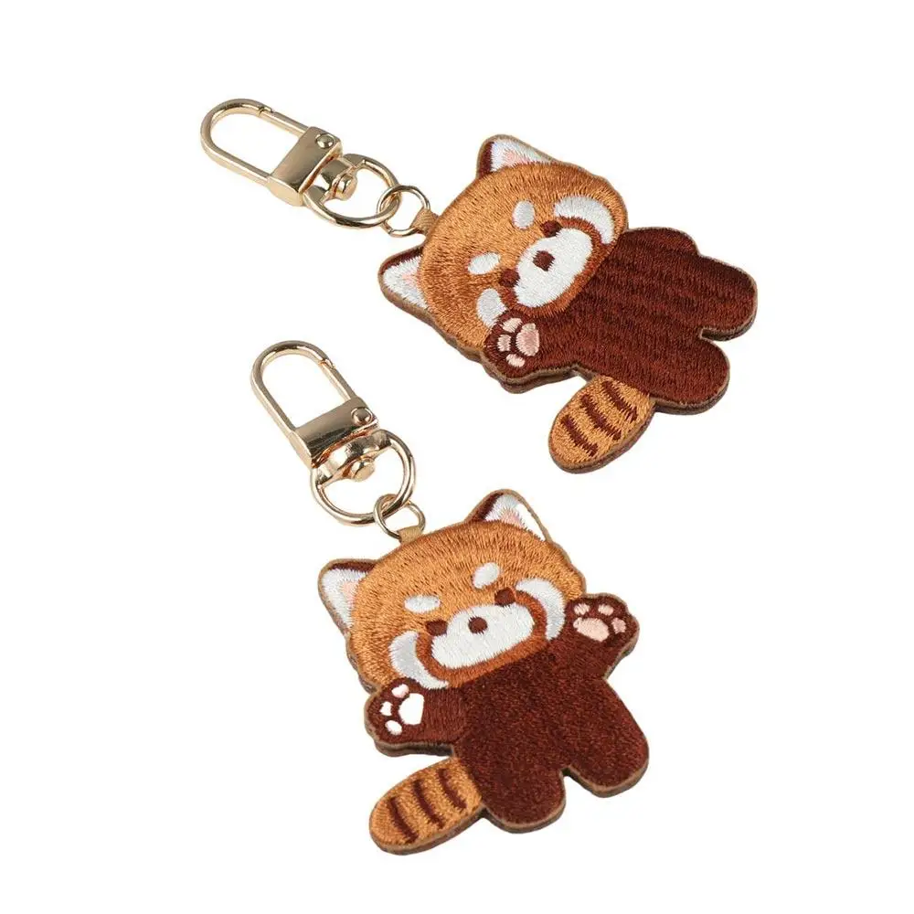 Divertente cartone animato panda rosso portachiavi creativo morbido ciondolo animale kawaii moda cuore panda rosso ricamo ciondolo borsa appesa