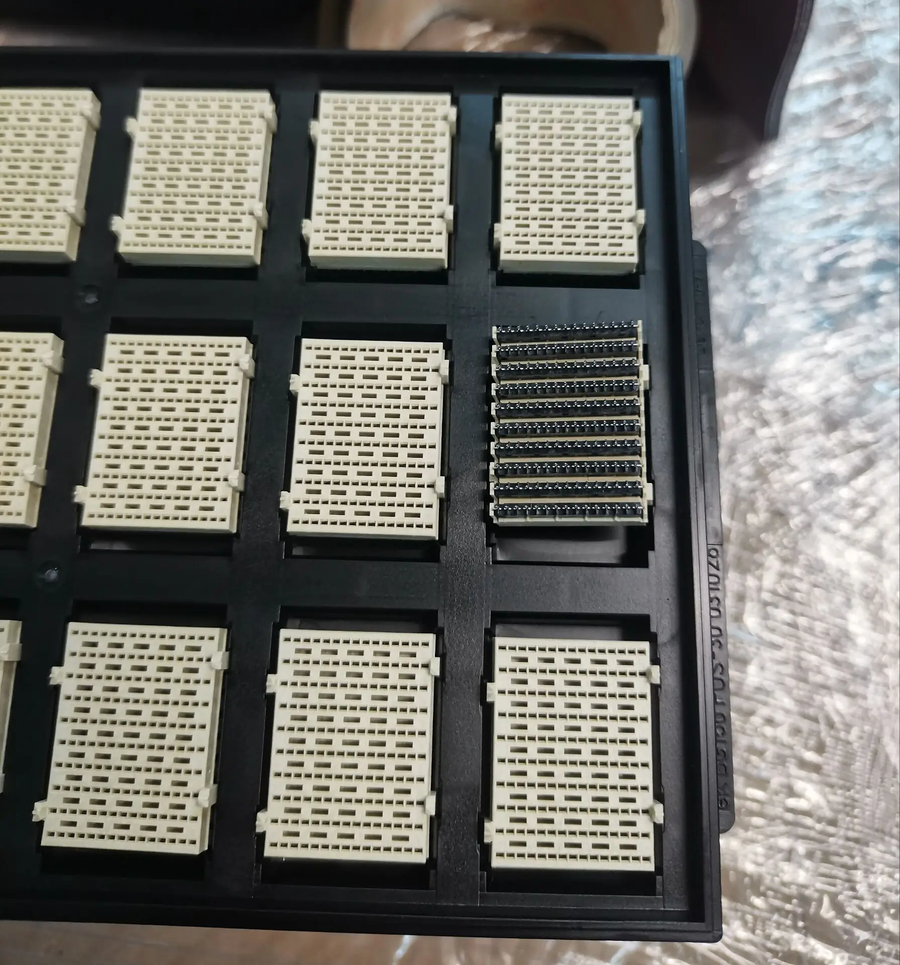 

10035146-101LF 150PIN New and Original in stock 1pcs/lot