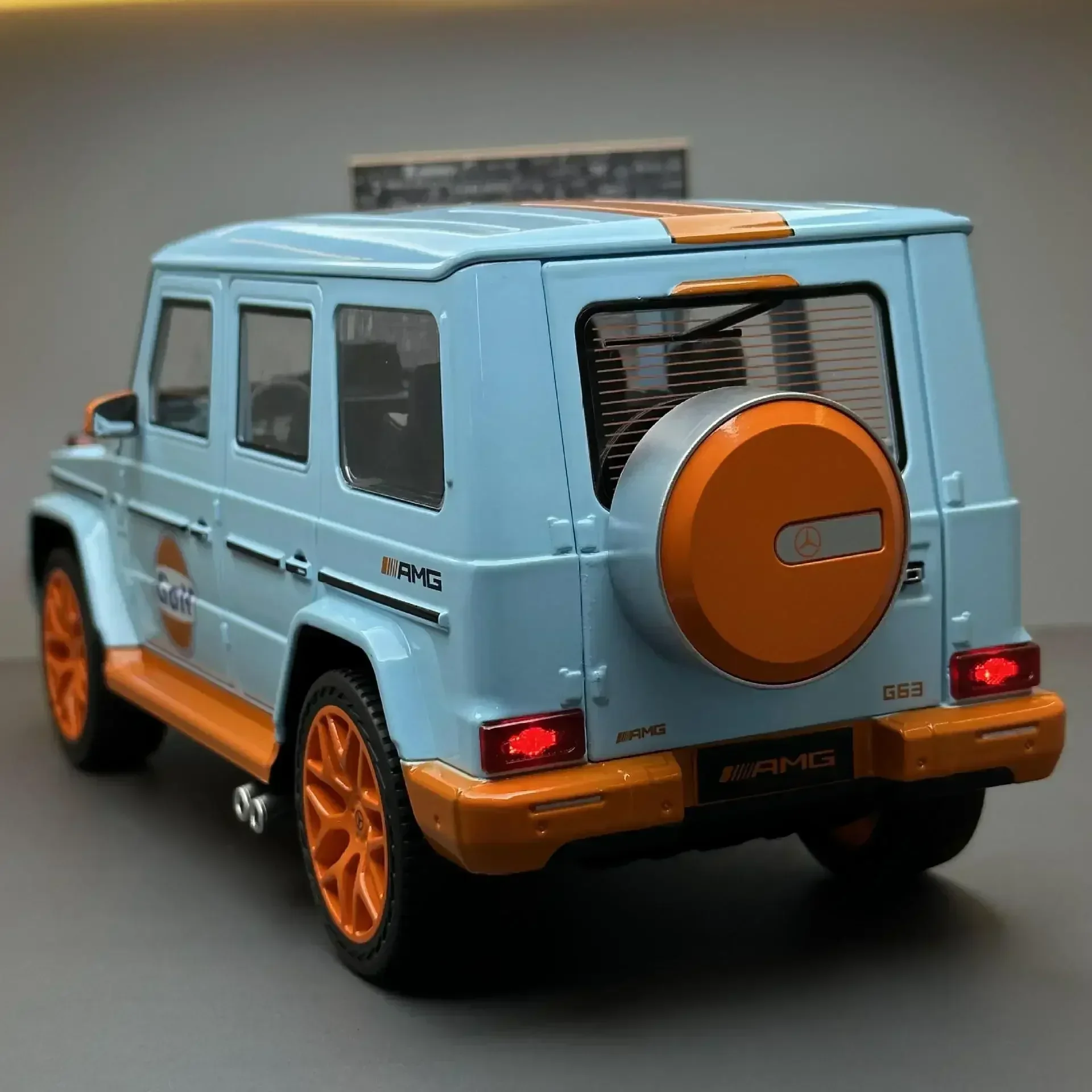 Simulation 1:18 Mercedes-Benz G63 Off Road Car Model Casting Metal Toys Vehicles Children Boys Gift Collective Voiture Miniature