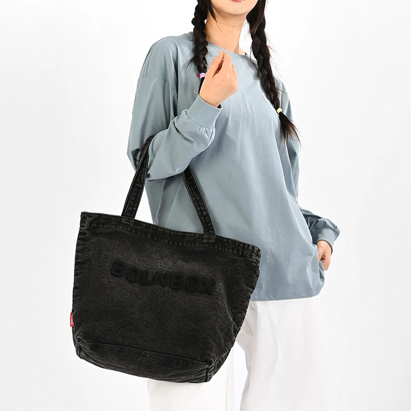 Korean-style niche retro letter-embroidered washed denim handbag, large capacity travel and fitness shoulder bag