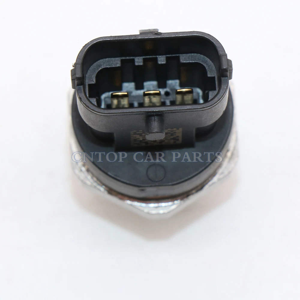 0281006064 BC3Z-9F838-A LR020693 Sensore di pressione olio per Ford F-250 F-350 F-450 F-550 Jaguar Land Rover Range Rover 6.7L