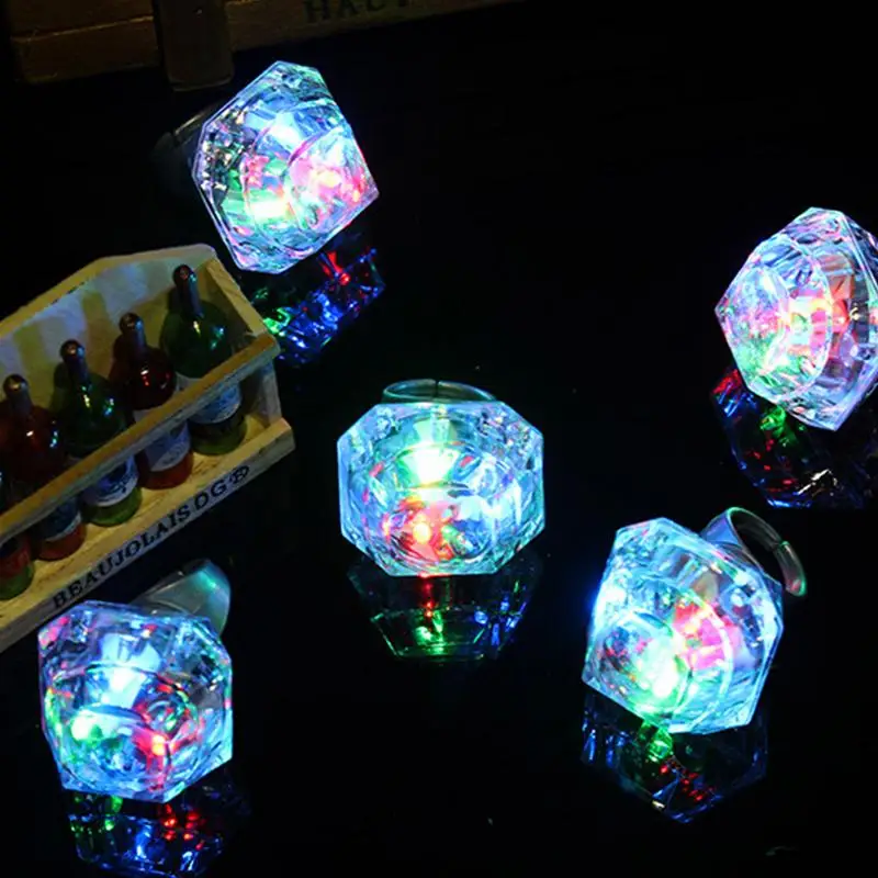 Light Up Rings LED Light Glowing In The Dark Rings Glowing Kids Jewellery LED Rings Party Favor Small Bling Rings Toys Light Up