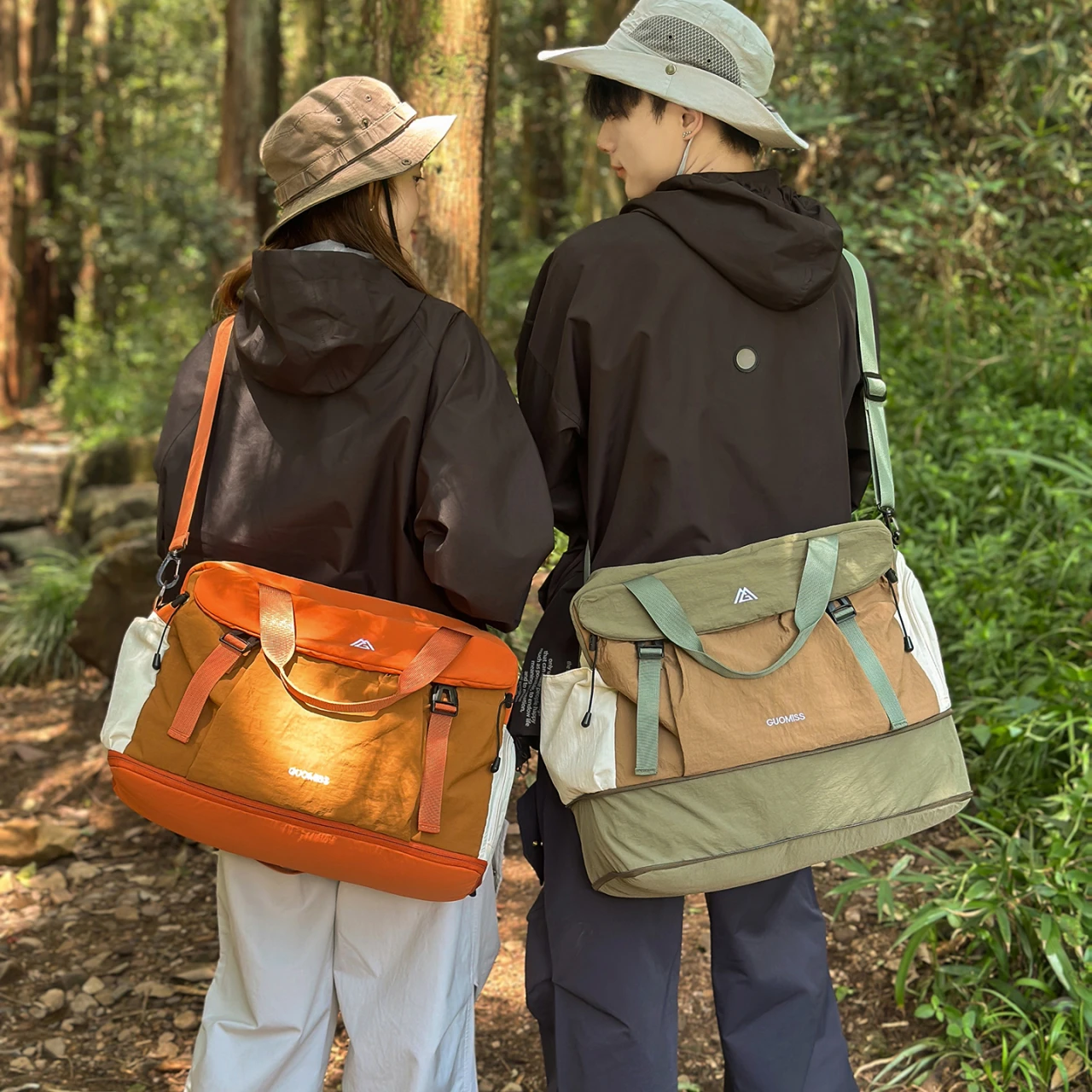 

Большая дорожная сумка унисекс: легкий нейлон, расширяемая, нейтральный стиль, дорожная сумка через плечо с отдельным отделением для обуви.