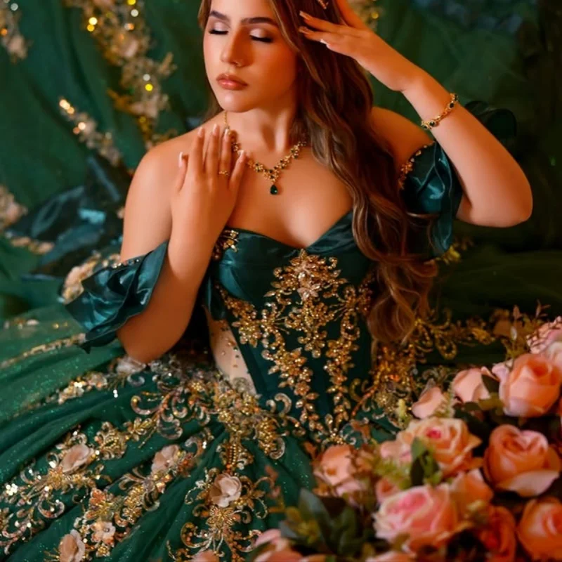 

Блестящее темно-зеленое платье Quinceanera с кристаллами и блестками, наклейка с 3D цветами, длинный хвост, бант, Vestidos De 15, Quinceanera ﻿ Настроить