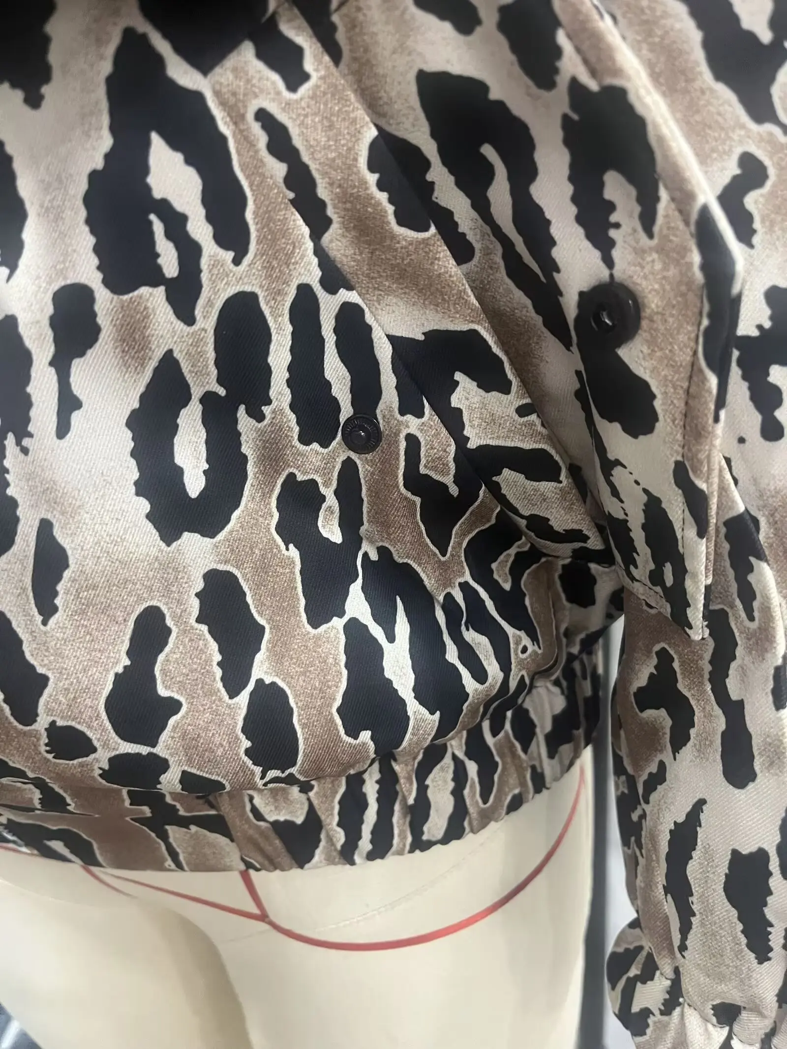   Chaqueta holgada con cremallera de moda urbana de leopardo, chaqueta de piloto versátil para mujer, chaqueta de leopardo a la moda para ir al trabajo, novedad de 2025