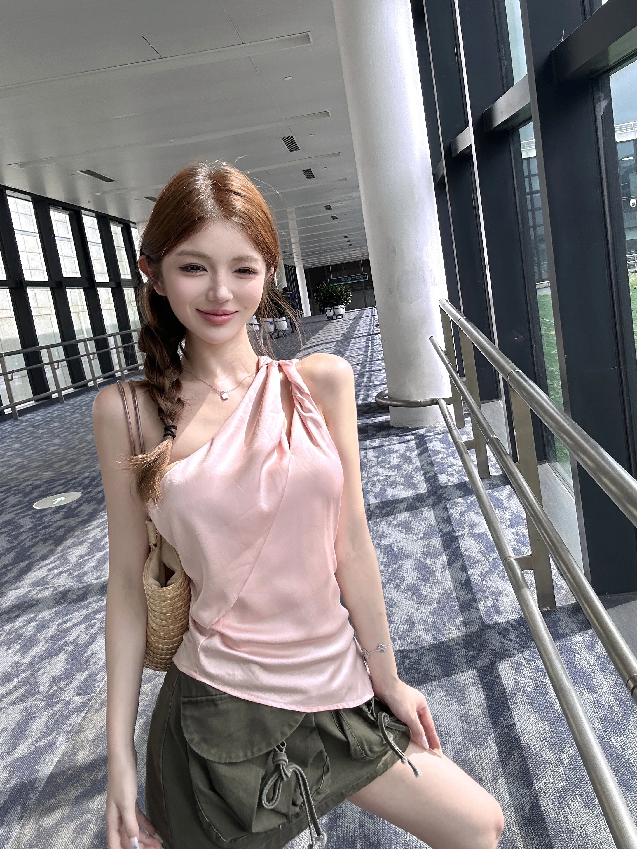 

Kumikumi Anti-Aging Knot Asymmetrical Shoulder Vest Top Women's Summer Skirt Workwear Skirt Two-Piece Set Casual Style