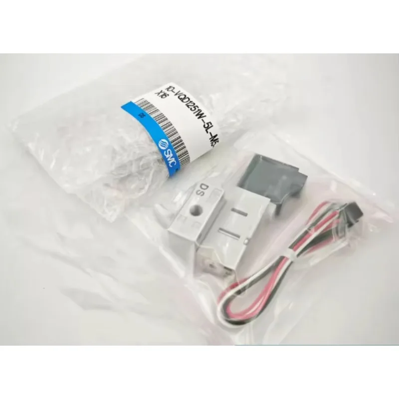 الأصلي حقيقية SMC هوائي المباشر صمام مقعد 10-VQD1251W-5L-M5-X16 صمام الملف اللولبي المزدوج الذي يتم التحكم فيه إلكترونيًا