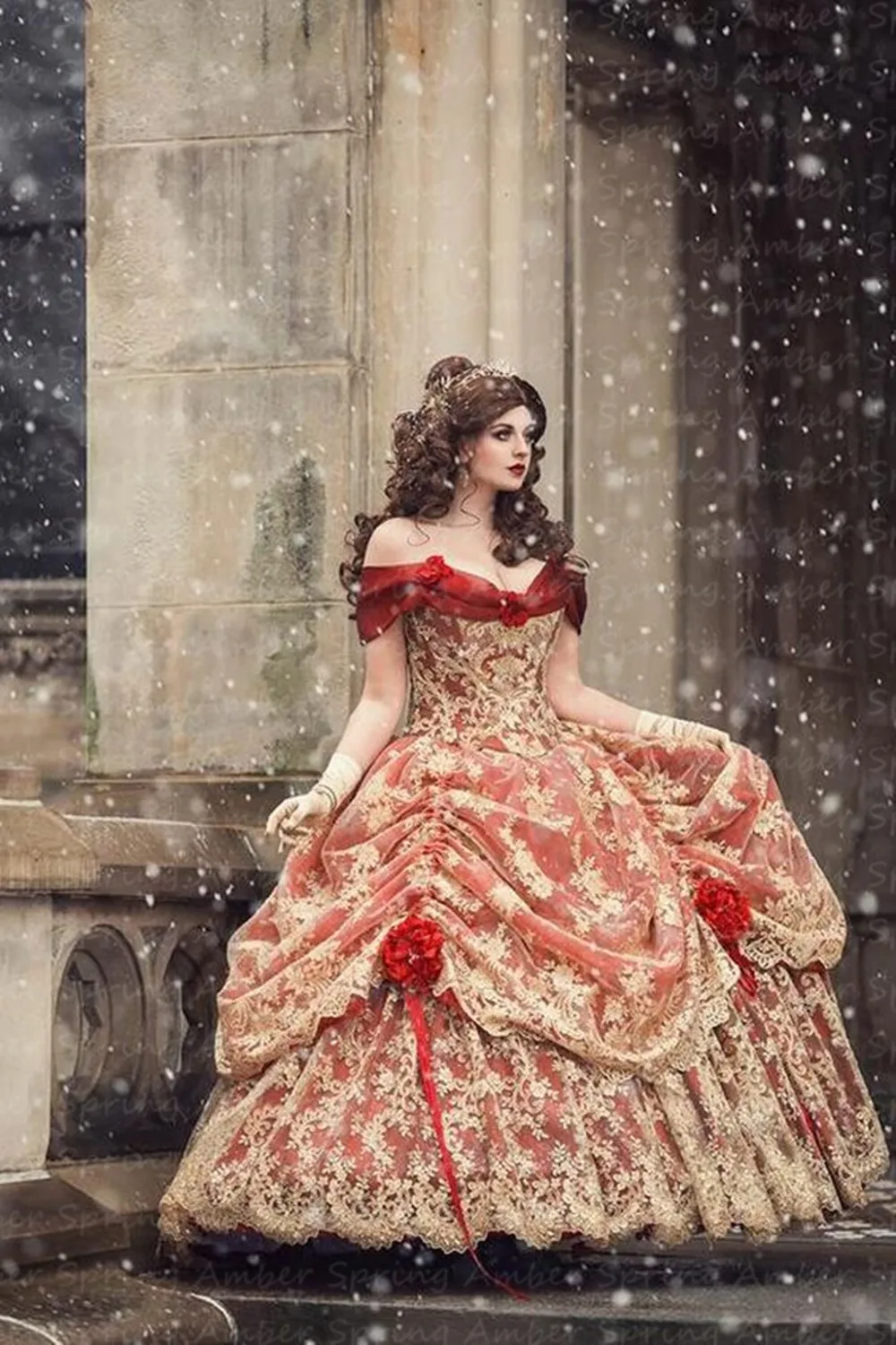 Gothic Belle Red Quinceanera Dresses Princess Ball Gown Gold Lace Wedding Gown Vintage Lace-up Corset Tiered Beauty Cosplay Robe