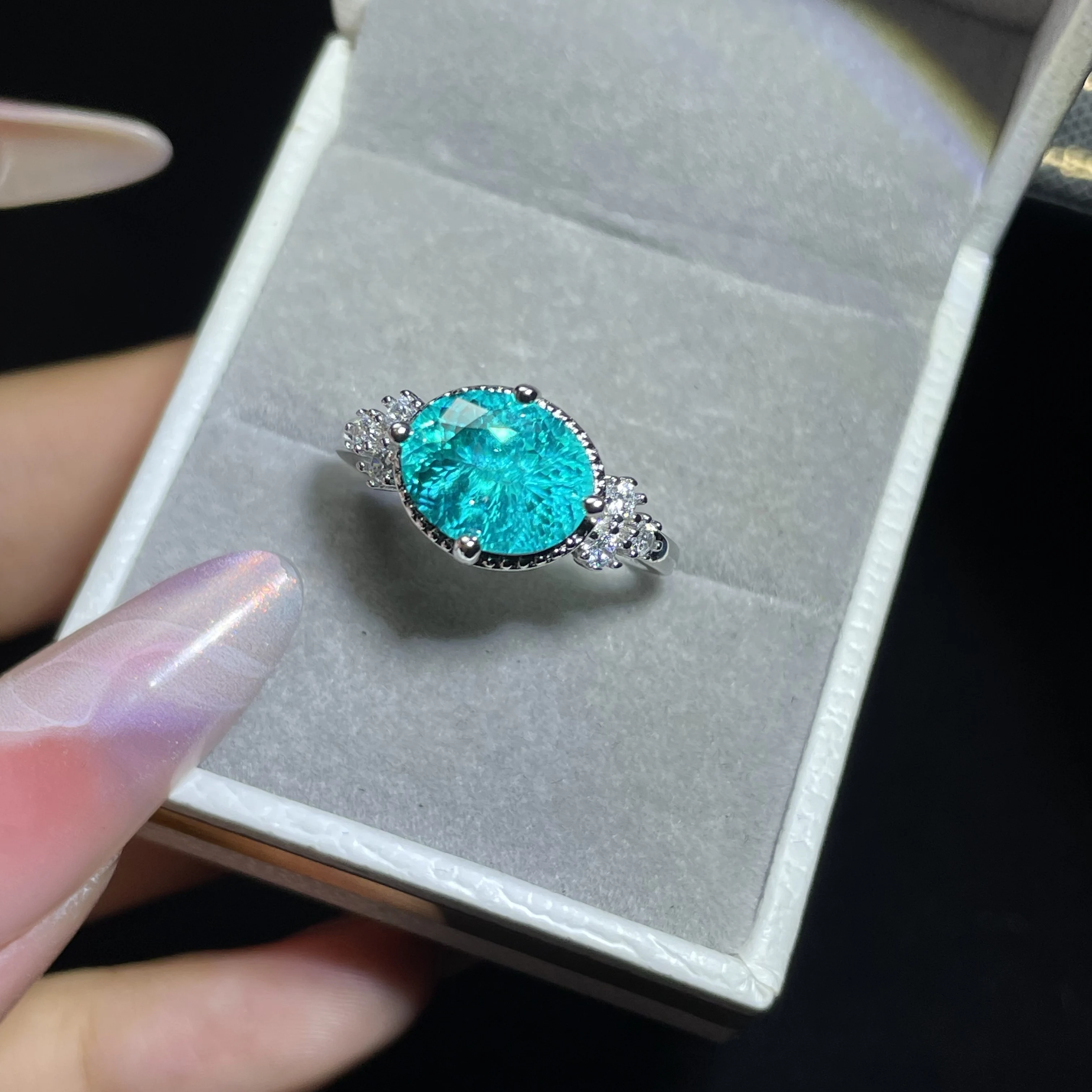 High-end diamond ring - Paraia - Photography Vintage Style review and price