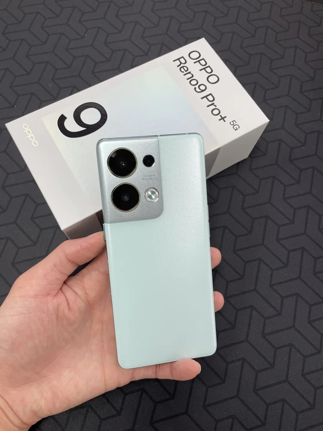 هاتف OPPO Reno 9 Pro+ 5G الذكي CPU Qualcomm Snapdragon 8+ Gen1 Scree 6.7 بوصة 2412x1080px 4700mAh هاتف مستعمل