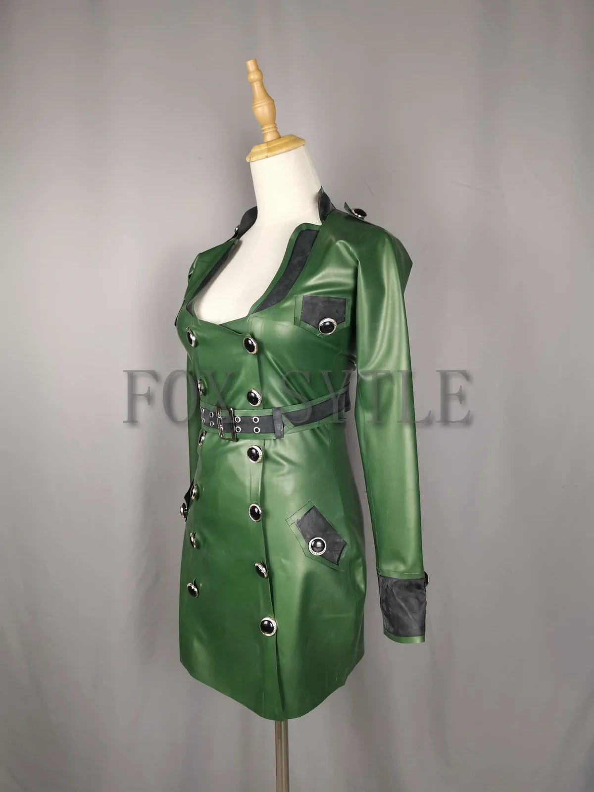 Metallic green dress with belt, double-breasted,decorative patch pockets on the chest and sides of the waist epaulettes, buttons