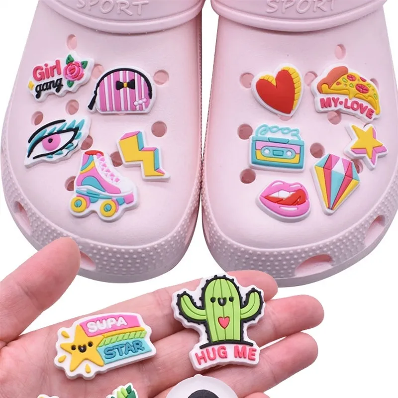 1 stücke Pins für Krokodile Charms Schuhe Zubehör Kaktus Dekoration Jeans Frauen Sandalen Schnalle Kinder begünstigt Männer Abzeichen Junge Mädchen Geschenk