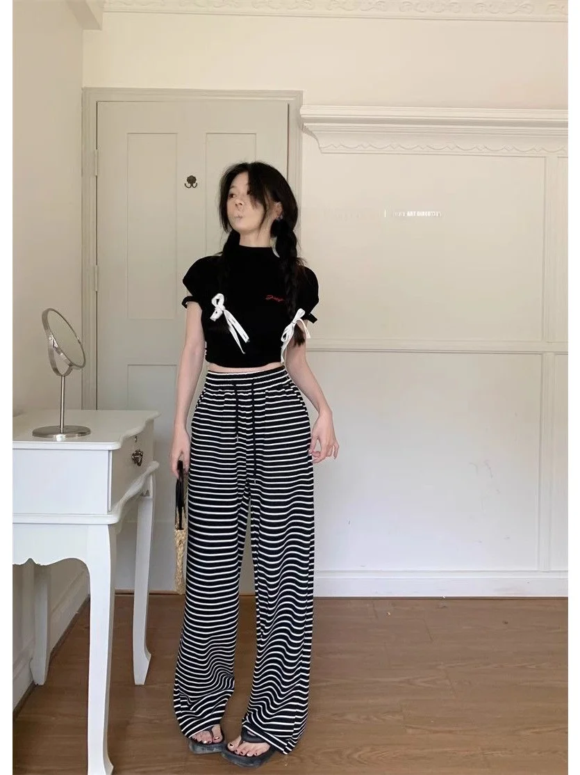 กางเกงขายาวทรงหลวมลายทางเอวสูงสำหรับผู้หญิง รุ่นใหม่สำหรับฤดูหนาว ทรงตรง ผ้าพลิ้ว ยาวคลุมเท้า