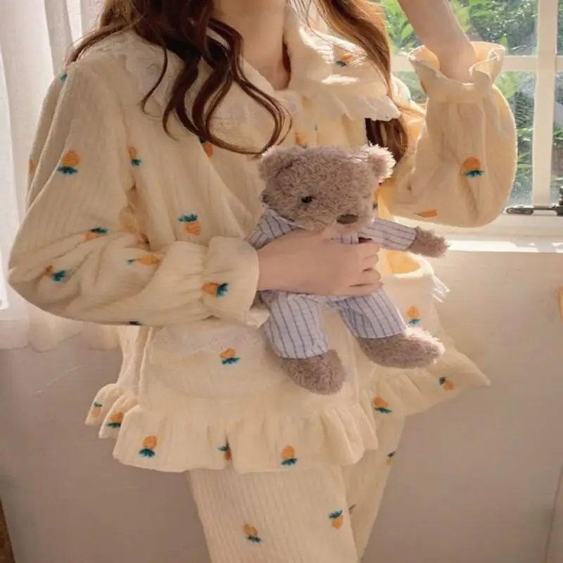 

Новые пижамы для женщин на осень и зиму, утолщенные и мягкие в корейском стиле, носимый кардиган в милом стиле, комплект домашней одежды