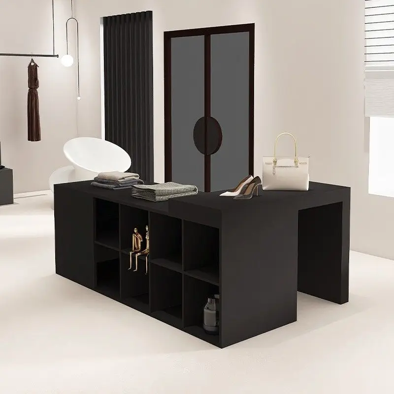 Clothing store, Nakajima table, women's clothing store, display stand, black paint display case, decorative display