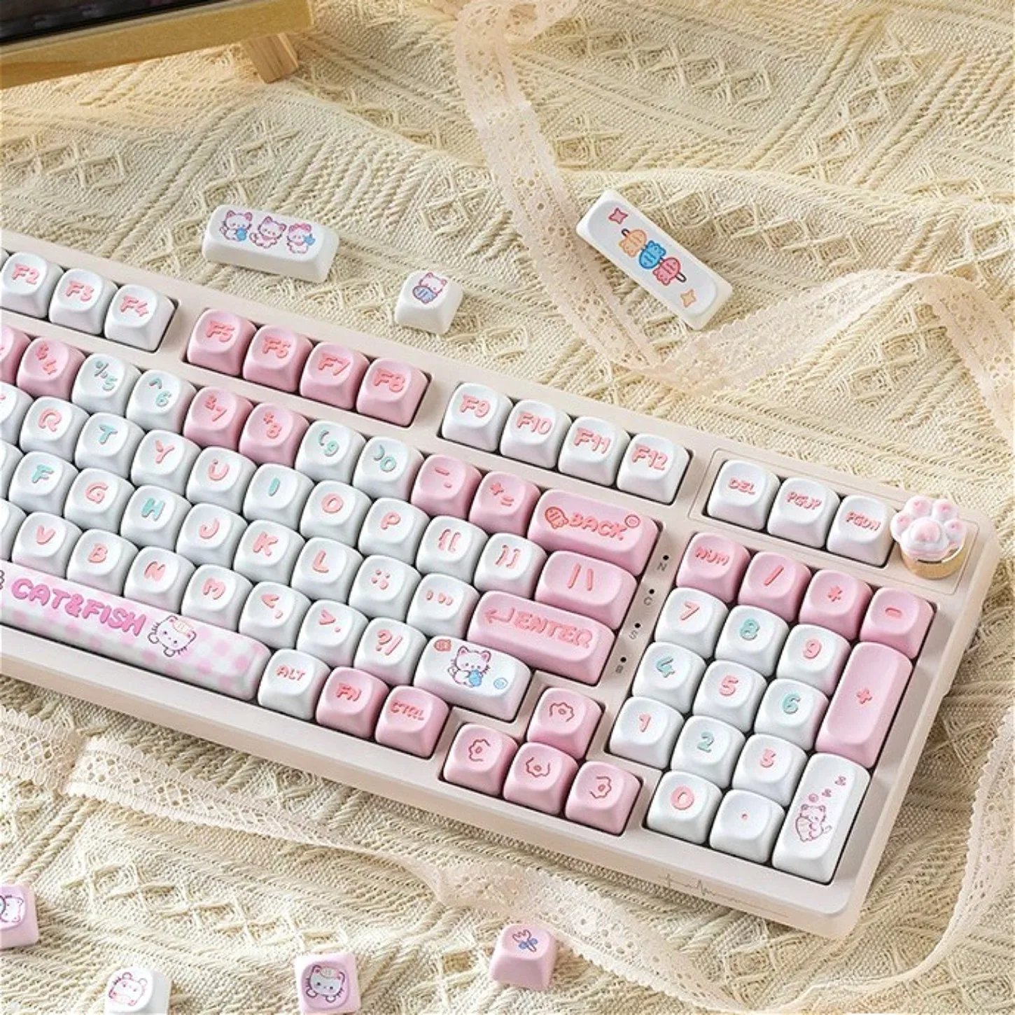 

Комплект кейкапов MOA Profile 140 клавиш, розово-белые PBT, с милыми мультяшными котиками и рыбками, для девочек, для механических клавиатур MX