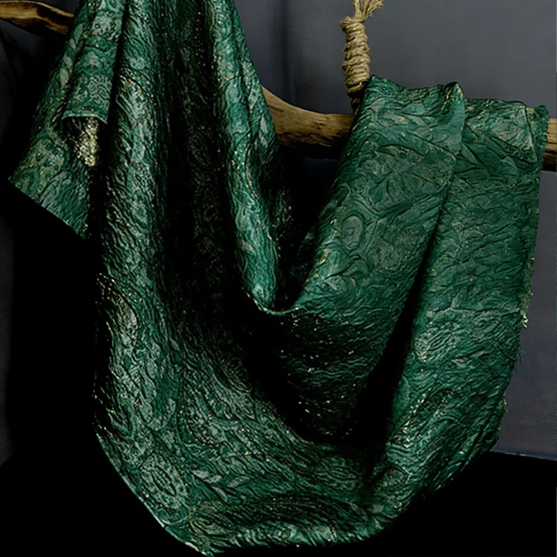 

Трехмерная рельефная жаккардовая ткань с эффектом смешивания, яркий шелк в дворцовом стиле, объемная текстура для пошива платьев, ципао и юбок