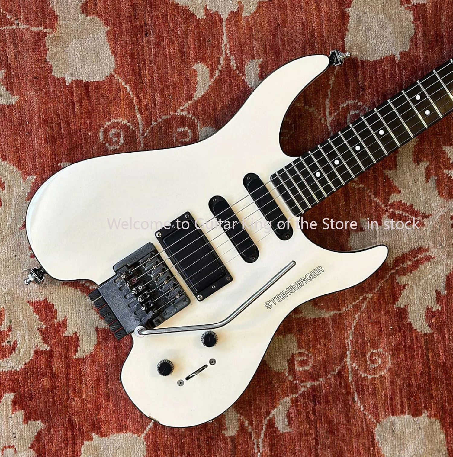 متجر مخصص ساخن '80s Steinberger TransTrem جيتار كهربائي مقطوعة الرأس 3698