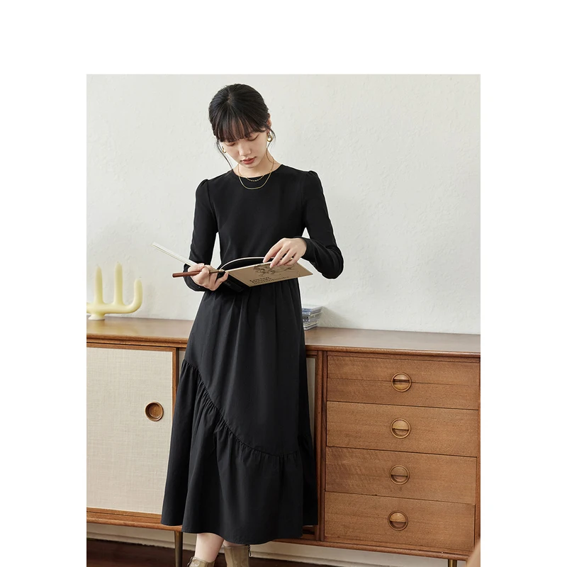 INMAN Women Fake Two Piece Dress 2023 Autumn Long Sleeve O Neck A-shaped Loose Pleated Stitching Design Fashion Elegant Skirt