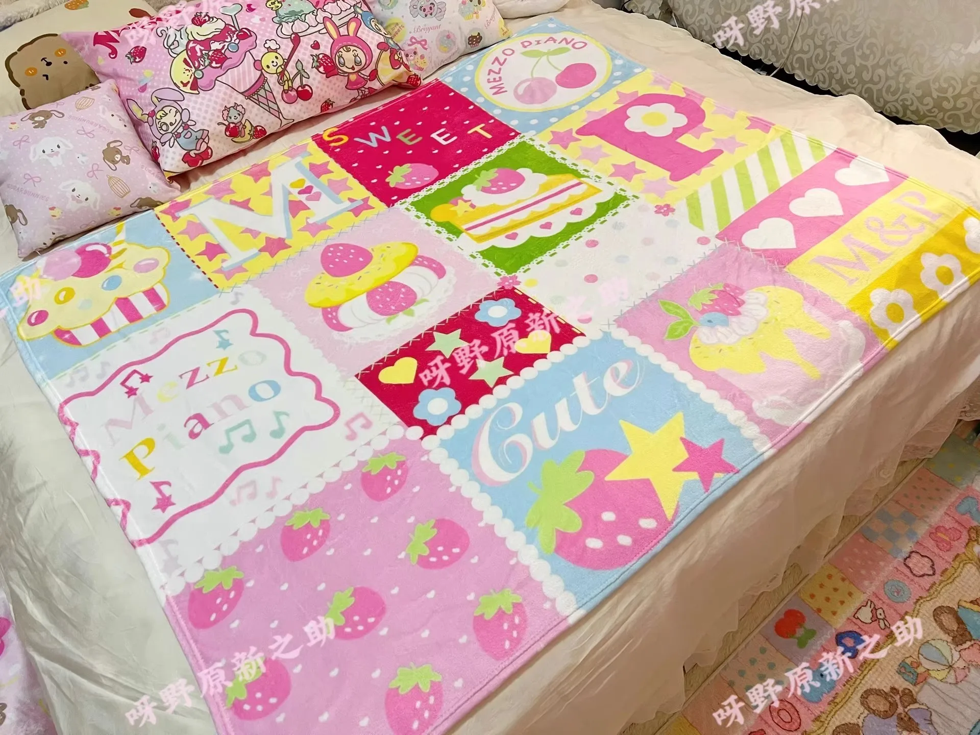 Japanese Cartoon MP Y2k Aesthetic Soft Thin Plush Small Blanket Spring Summer Sweet Girl Air Conditioning Blanket Sofa Cushion