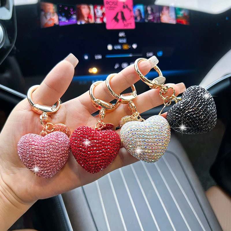 Creative Diamond-Encrusted Love Car Keychain, Fashion Bag Pendant, Peach Heart Personality Key Chain Gift
