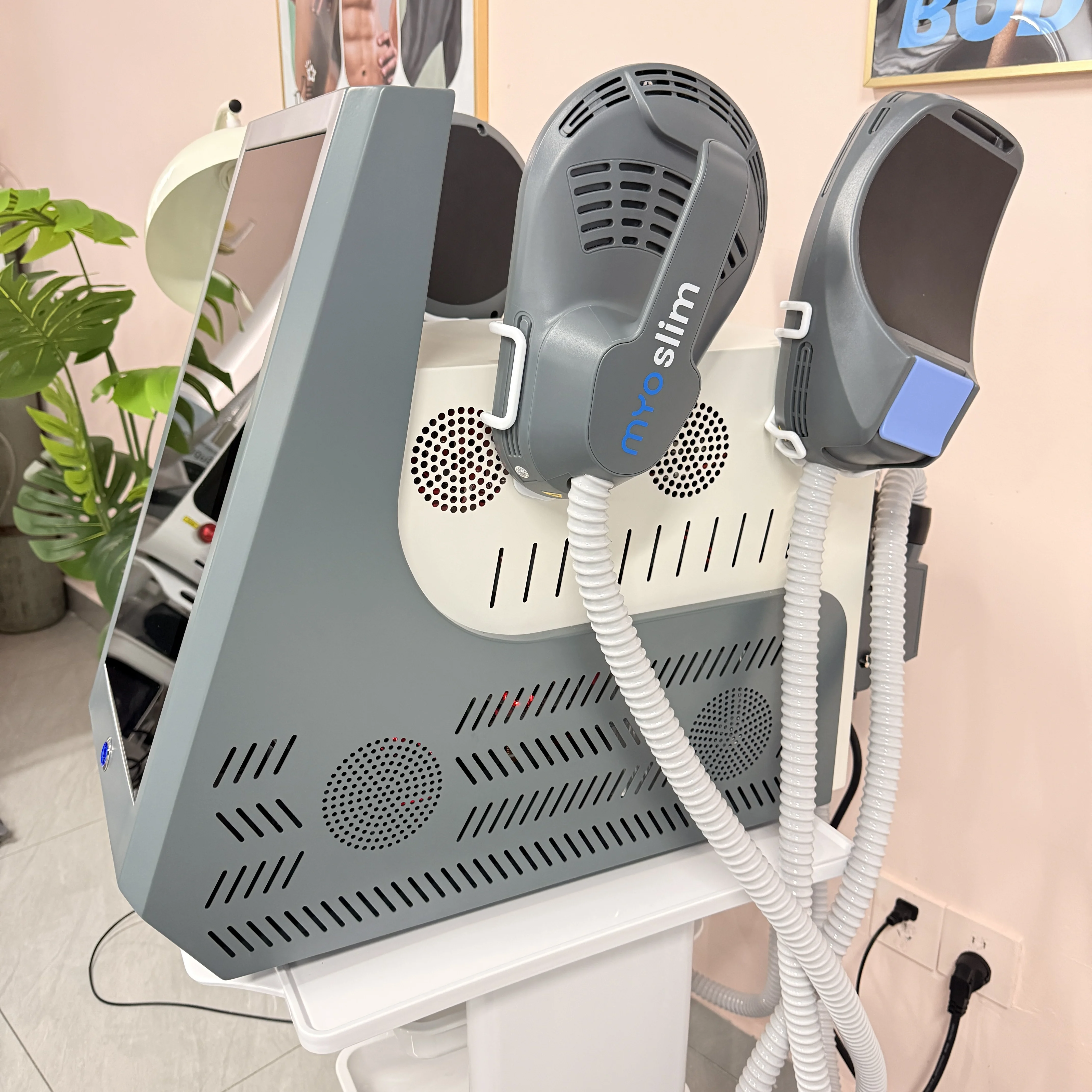 

MYOSLIM EMS Neo Body Sculpting Machine Shaping 6500W 200hz EMS Radio Frequency RF Muscle Stimulator Device