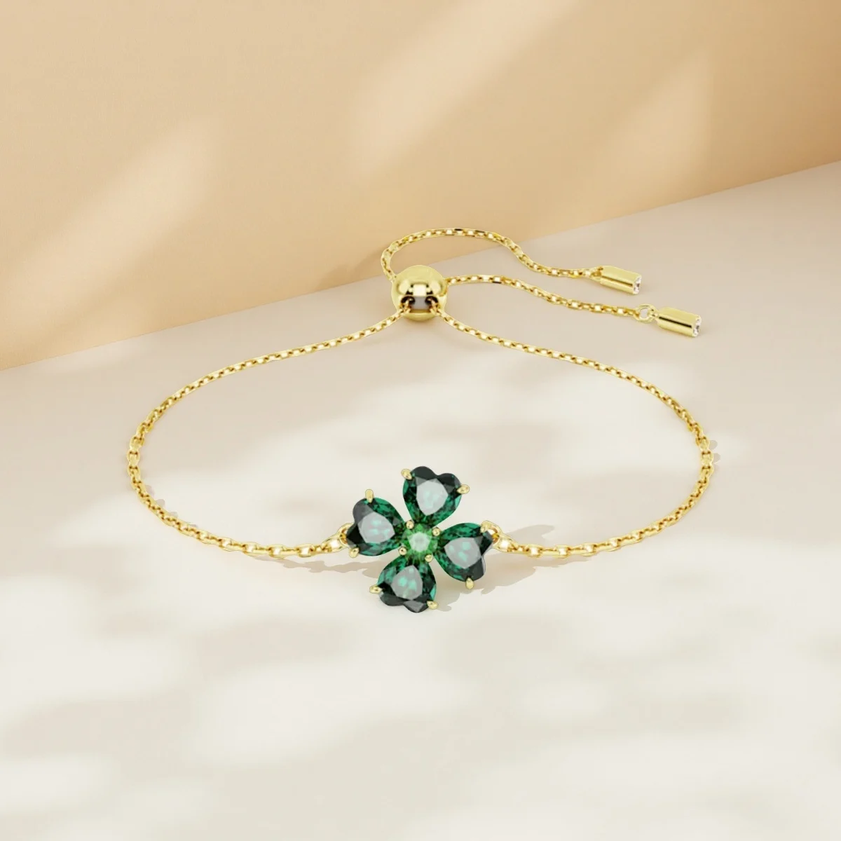 

Guardian of Five Petals of Flowers: Emerald Flower Bracelet s925 Heart shaped Emerald Flower Pendant Fairy Stacked Artifact