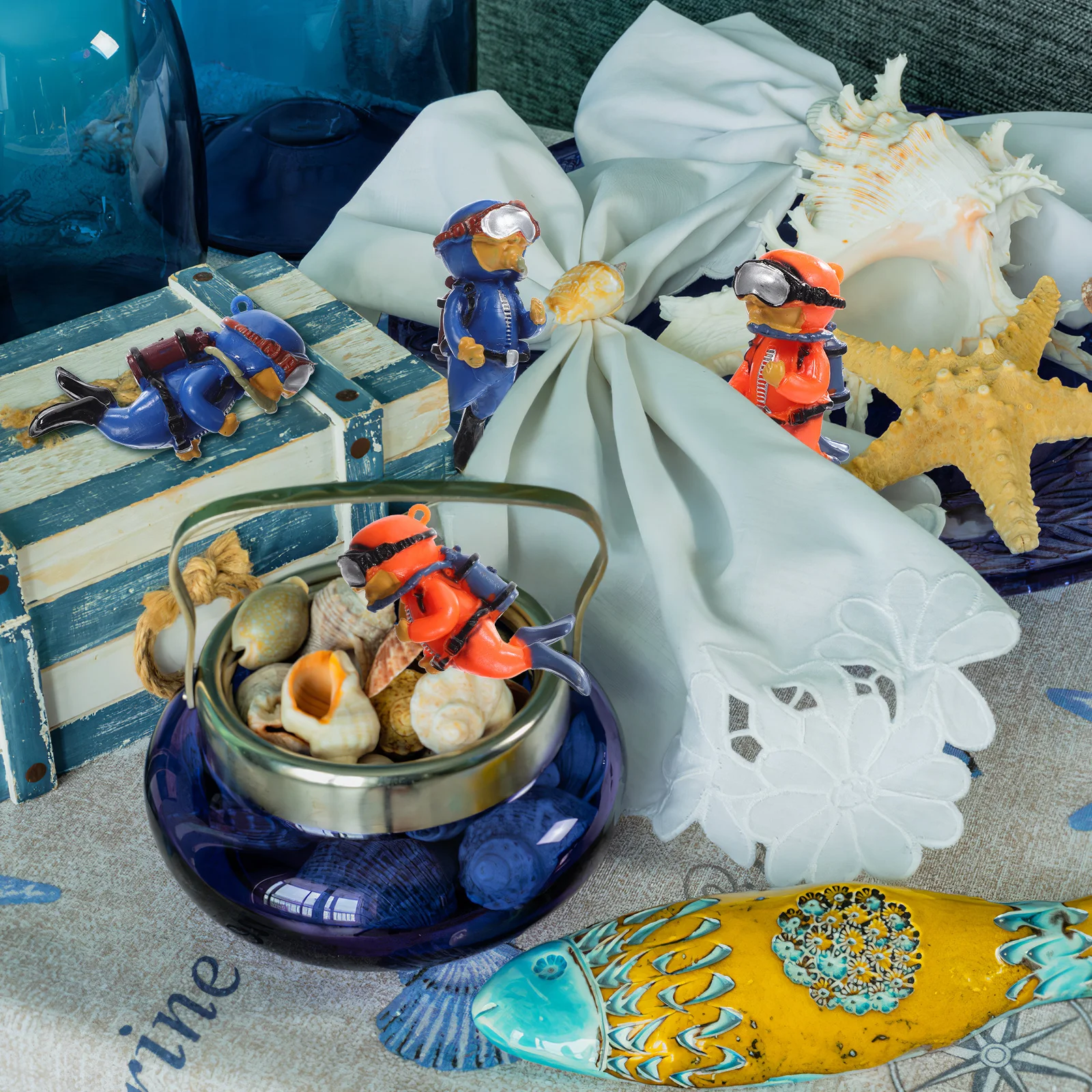 

4Pcs Floating Diver Decorations Realistic Colorful Diving Suits Safe Durable Fish Tank Ornaments Aquarium Accessories