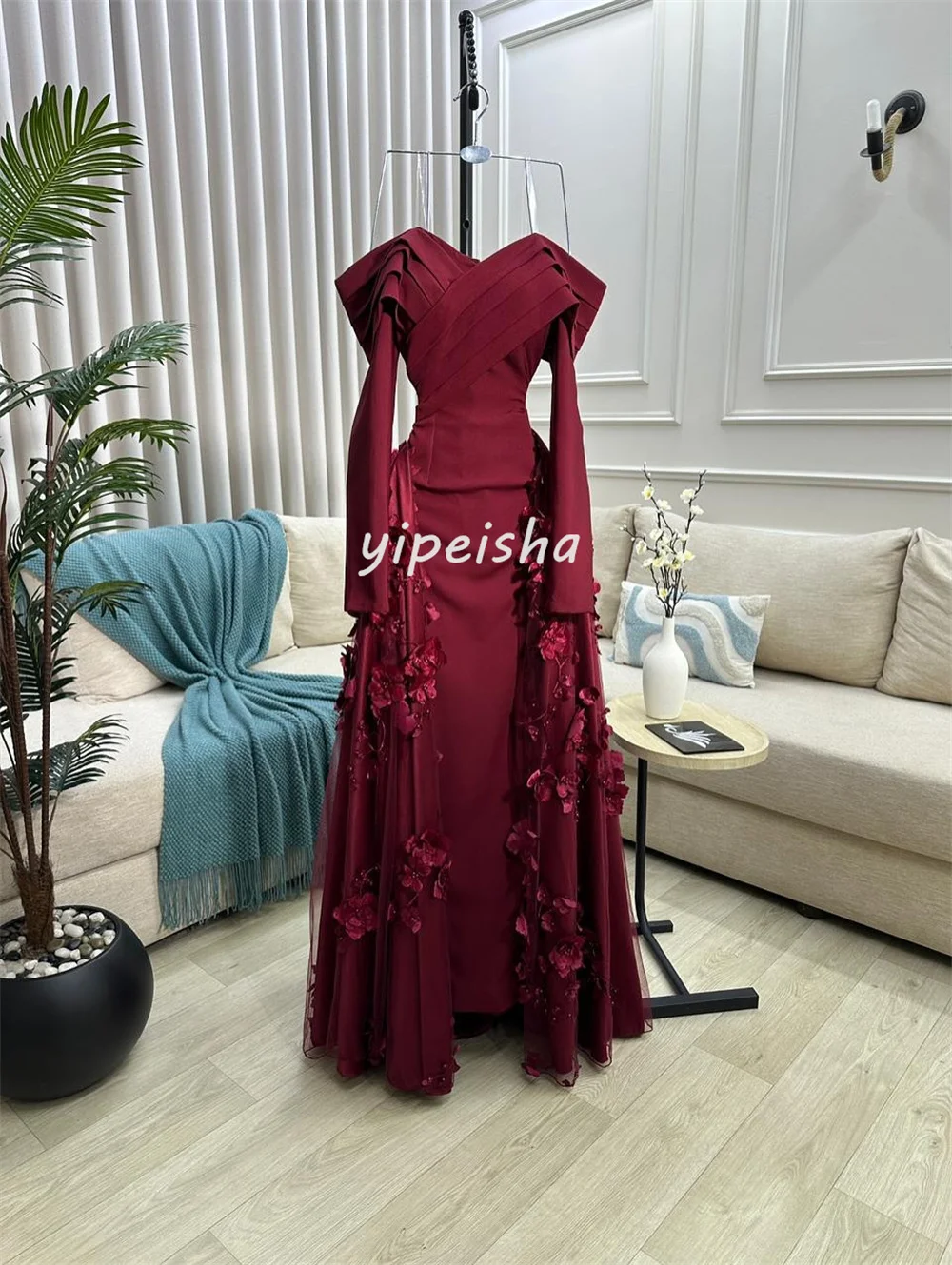 Sukienki na zamówienie, z wyrafinowanym, ręcznie robionym zdobieniem z kwiatów i koralików, drapowane, o kroju litery A, z odkrytymi ramionami, długie, sukienki na specjalne okazje, sukienki formalne.